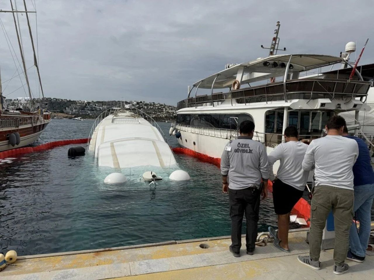 Bodrum'da 40 Milyon TL'lik lüks yat suya gömüldü - Sayfa 1