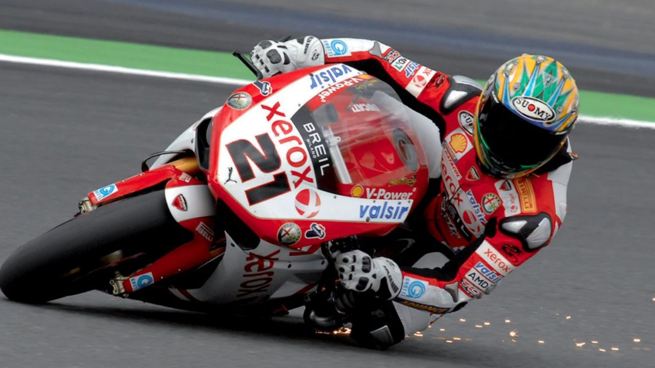 Superbike’ta en çok şampiyon olan 4 yarışçı! Toprak Razgatlıoğlu parmak ısırtıyor - Sayfa 6