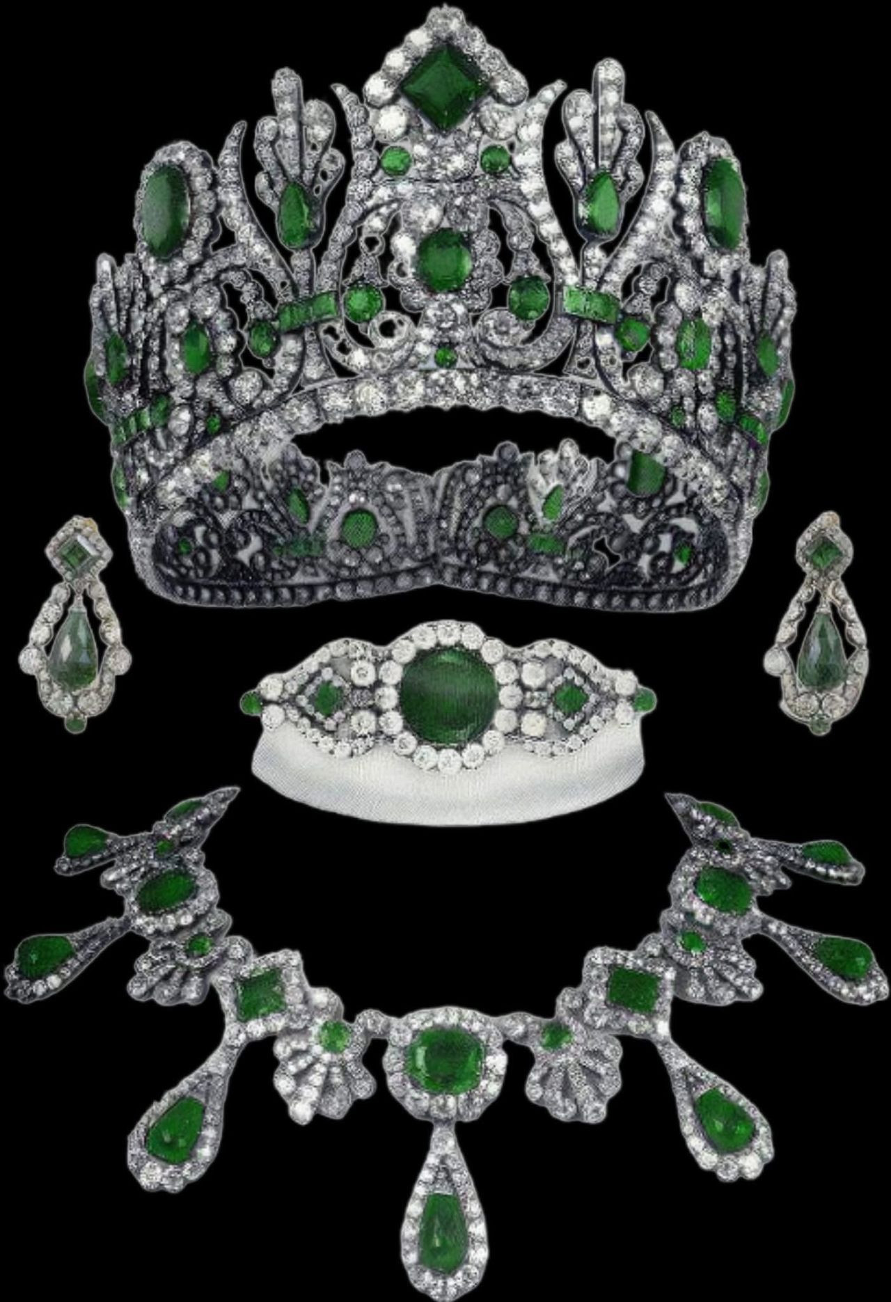 Louvre Müzesi soygunu nasıl gerçekleşti? Güpegündüz merdiven dayayıp görevli kılığında içeri girdiler! İşte 7 dakikalık şok soygunda çalınan paha biçilemez mücevherler - Sayfa 10