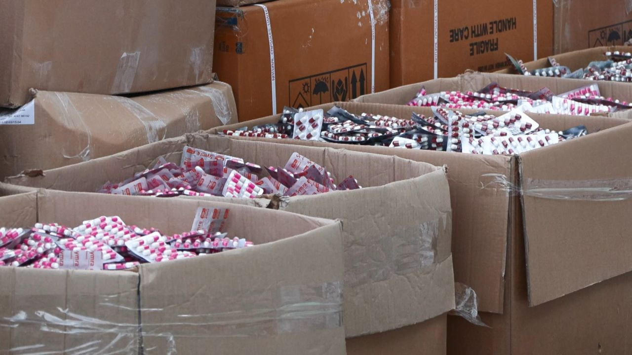 Türk polisinden zehir tacirlerine nefes kesen operasyon: 443 kilo uyuşturucu yakalandı! - Sayfa 2