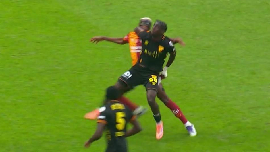 TRIO ekibi son noktayı koydu! Victor Osimhen'e yapılan harekette kırmızı kart doğru mu? "Tartışılacak bir şey yok" - Sayfa 4