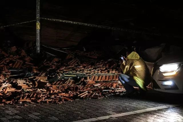 Balıkesir'de kabus gibi gece! 6.1'lik depremin hasarı gün ağarınca ortaya çıktı! İşte yıkım görüntüleri... - Sayfa 8