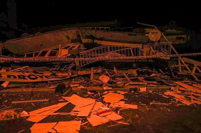 Balıkesir'de kabus gibi gece! 6.1'lik depremin hasarı gün ağarınca ortaya çıktı! İşte yıkım görüntüleri... - Sayfa 11