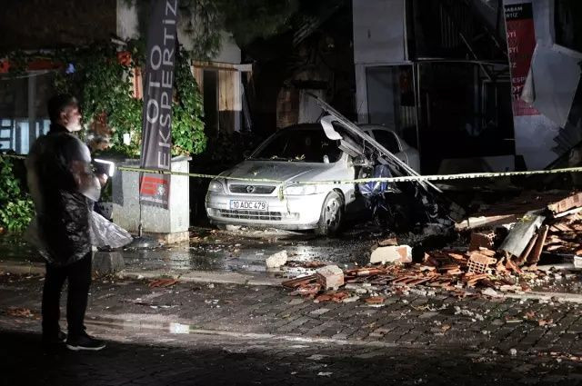 Balıkesir'de kabus gibi gece! 6.1'lik depremin hasarı gün ağarınca ortaya çıktı! İşte yıkım görüntüleri... - Sayfa 15