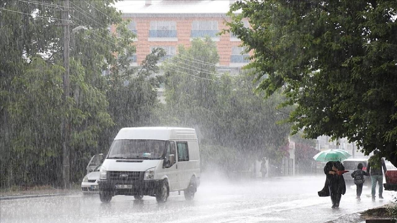 Yağmur bitmiyor! Meteoroloji uyardı: İstanbul, Bursa, İzmir ve Ankara’da fırtına alarmı - Sayfa 3