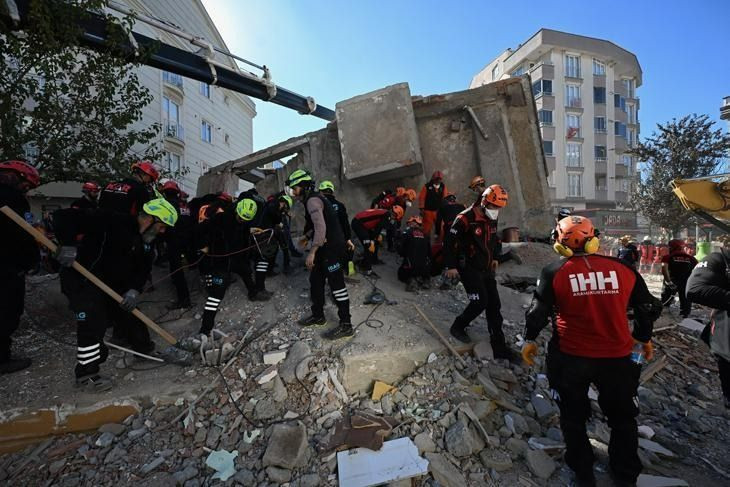 Kocaeli'de kabus günü! Yıkılma anına şahitlik eden mahalle sakini dehşet anlarını anlattı - Sayfa 3