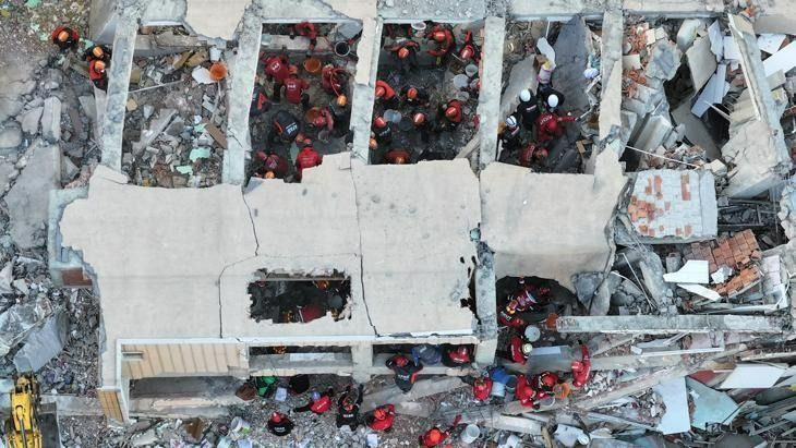 Kocaeli'de kabus günü! Yıkılma anına şahitlik eden mahalle sakini dehşet anlarını anlattı - Sayfa 5