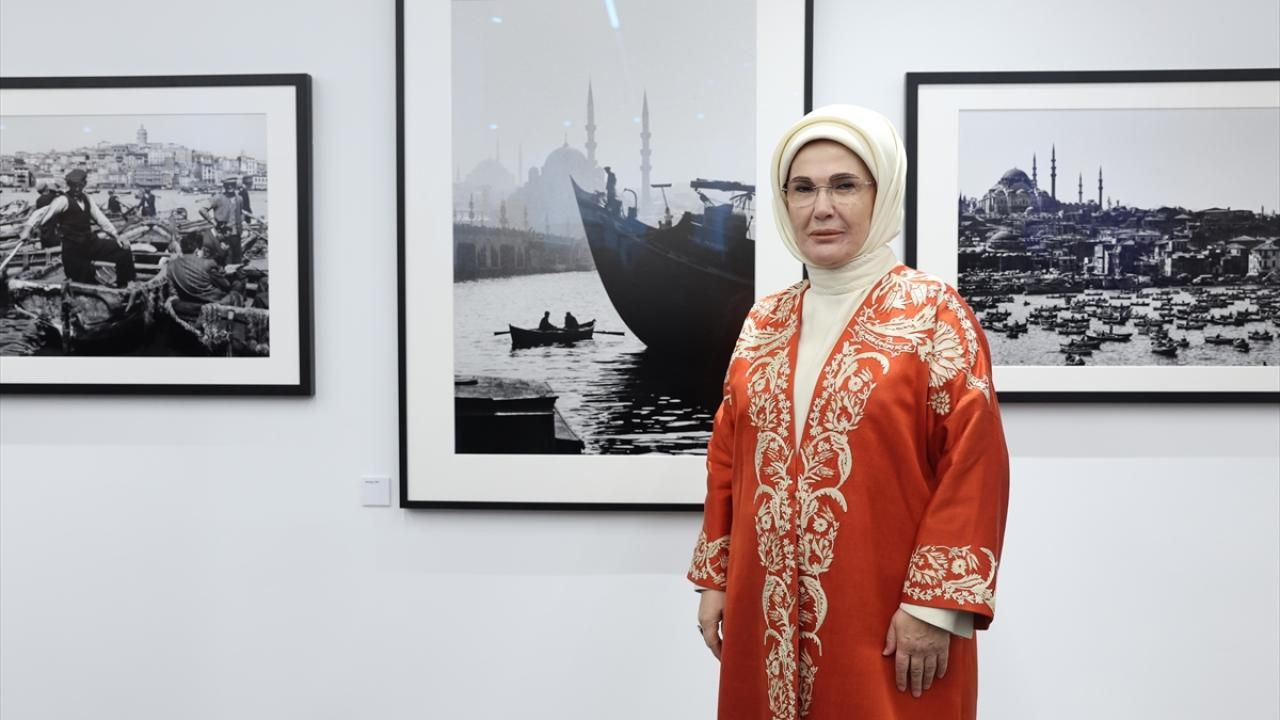 Emine Erdoğan, VakıfBank Sanat Galerisi'nin açılışına katıldı - Sayfa 6