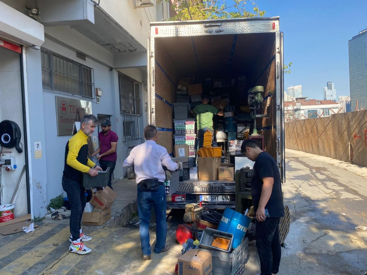 Gebze faciası hafızalardan silinmemişken İstanbul'un kalbinde yapı krizi! İki katlı binanın kolonlarında patlama sesleri, zeminde çatlak ve kayma meydana geldi - Sayfa 6