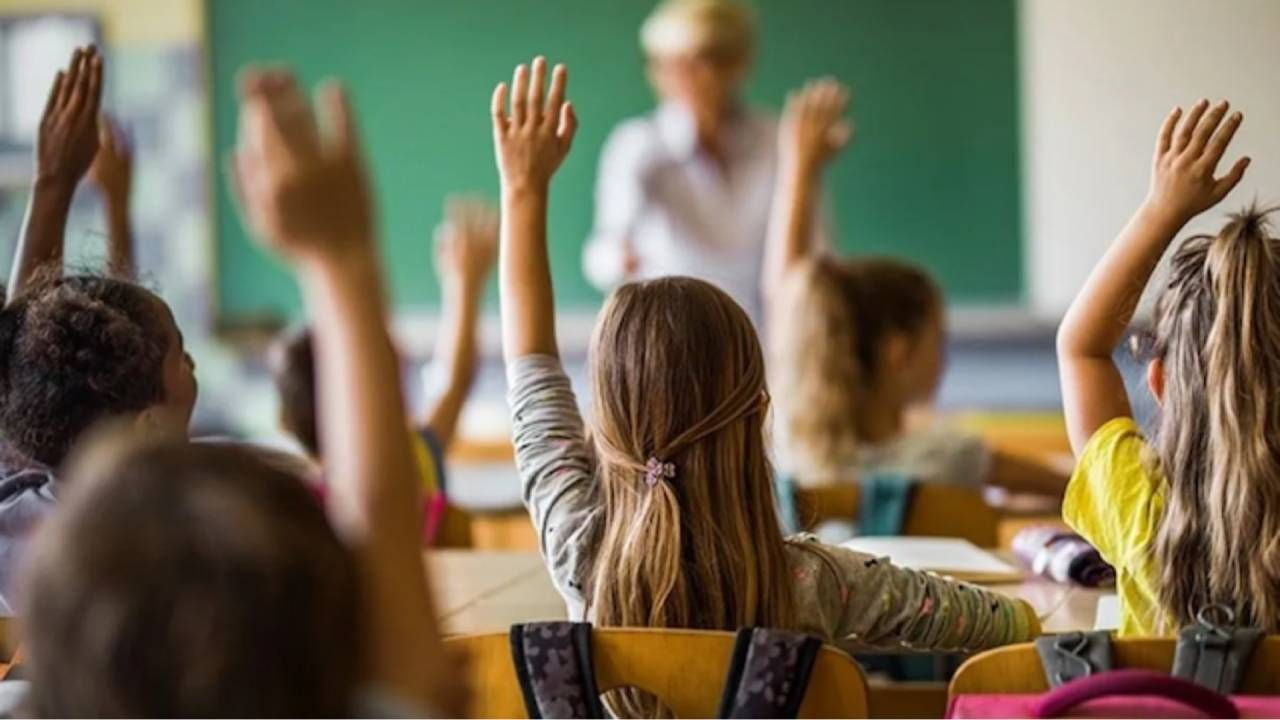 MEB’den müfredat hamlesi! İlkokullarda bilinçli tüketici dersi başlıyor: Çocuklar erken yaşta haklarını öğrenecek - Sayfa 1