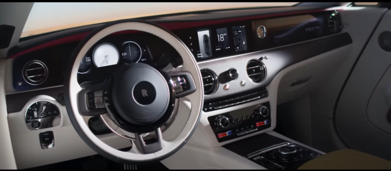 Satış fiyatı 30 milyon TL! Zenginler Türkiye’nin en pahalı elektrikli otomobili için 16 ay sıra bekleyecek - Sayfa 5