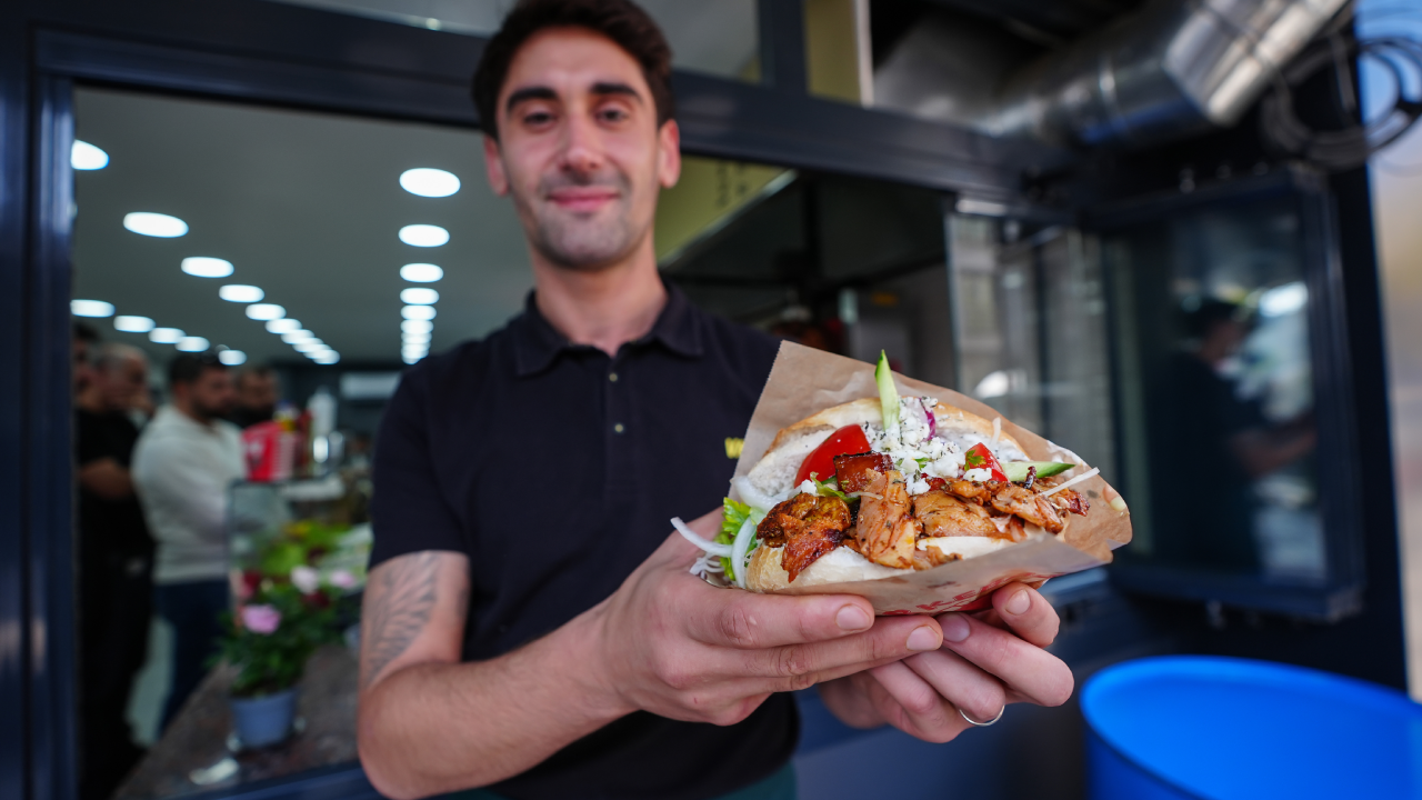 Futbolu bıraktı dönerci oldu! Şampiyonlar Ligi'nde forma giymişti... Şimdiki hayatı herkesi şaşırttı - Sayfa 6