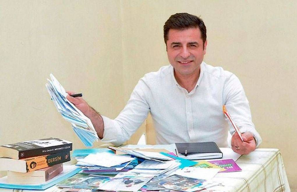9 yıllık tutukluluğun özeti! Selahattin Demirtaş’a açılan davalar: Hangi suçlamalarla yargılandı? - Sayfa 1