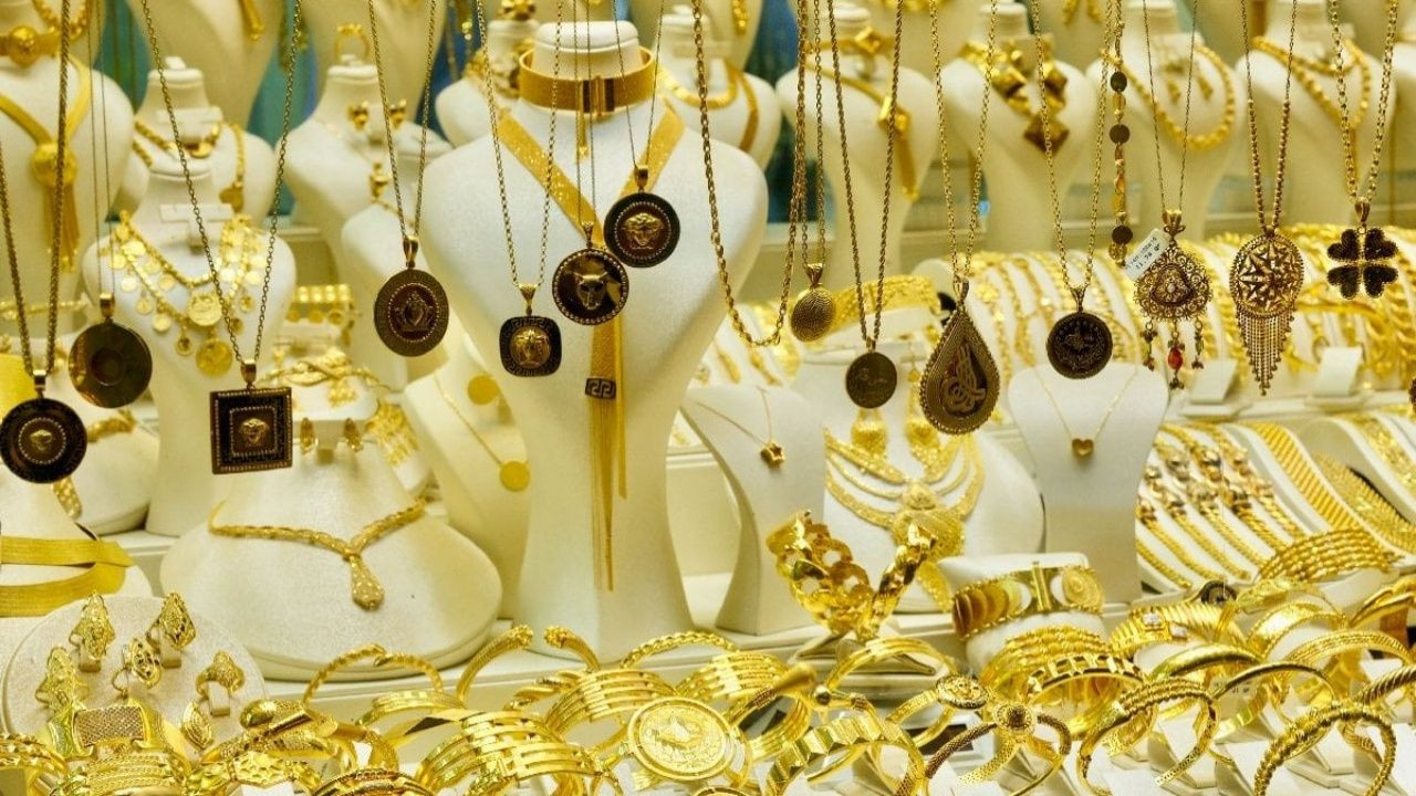 Altın yeni zirvelere koşuyor! İşte 7 Kasım 2025 güncel altın fiyatları - Sayfa 4