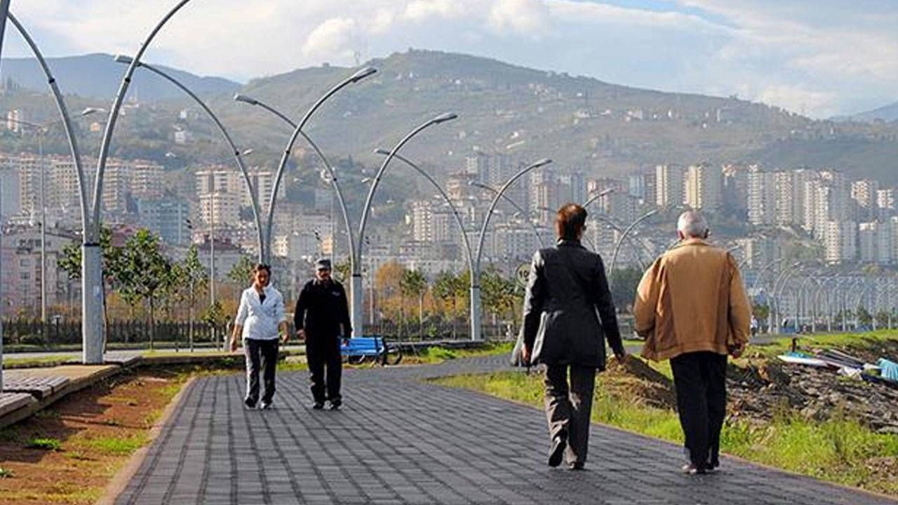 Meteoroloji açıkladı: Bu illerde yağış var, sis ve pus etkisini artırıyor - Sayfa 4