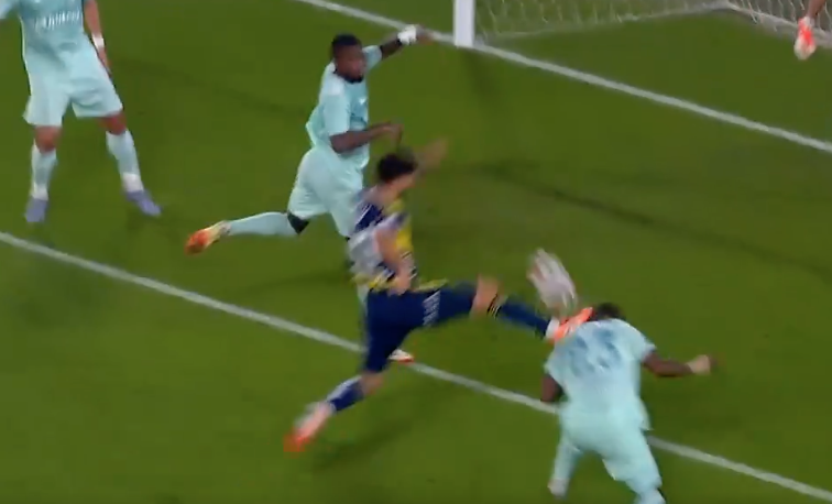 Marco Asensio'nun kırmızı kart görmesi gerekiyor muydu? Hakem yorumcuları ikiye bölündü: "Tartışmam bile!" - Sayfa 4