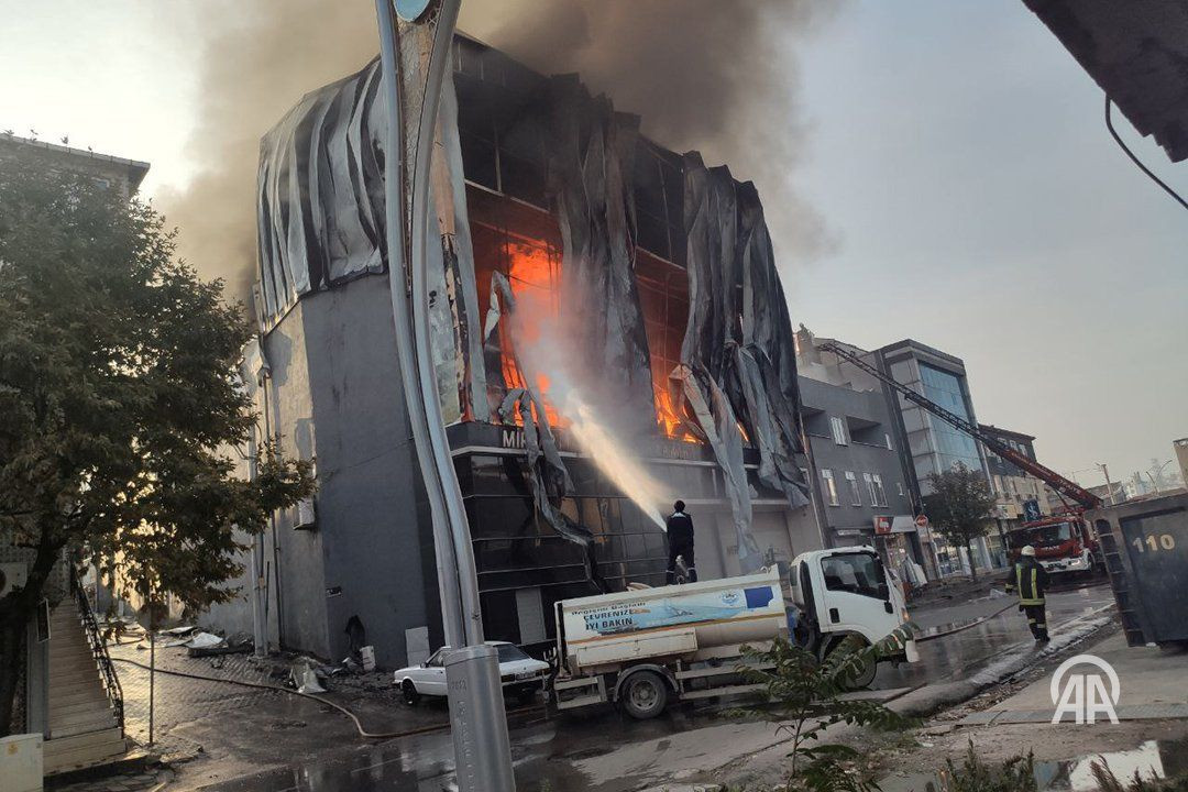 Birbirlerine sarılarak ölmüşler: Kocaeli Dilovası’ndaki ihmal göz göre göre cinayete dönüştü! “Sigorta yapacağız” dediler, ölüm işine gönderdiler... - Sayfa 4