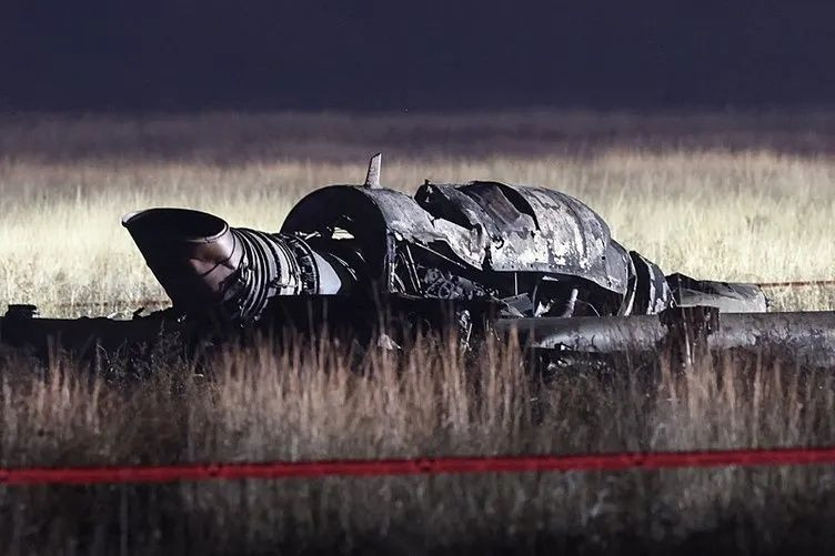 Uçak sınırdan 5 kilometre uzakta düştü, acil sinyal gönderemedi! 20 askerimizin şehit olduğu kazanın enkazından son görüntüler... - Sayfa 10