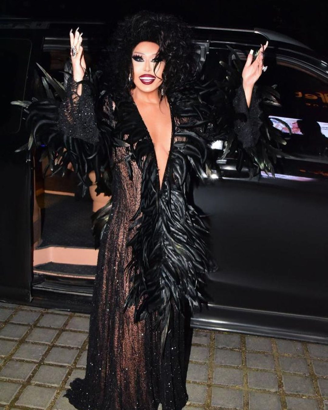 Bülent Ersoy, 'Evli sevgilisi ve onun eşiyle yemeğe çıktı' iddialarına ateş püskürdü - Sayfa 2