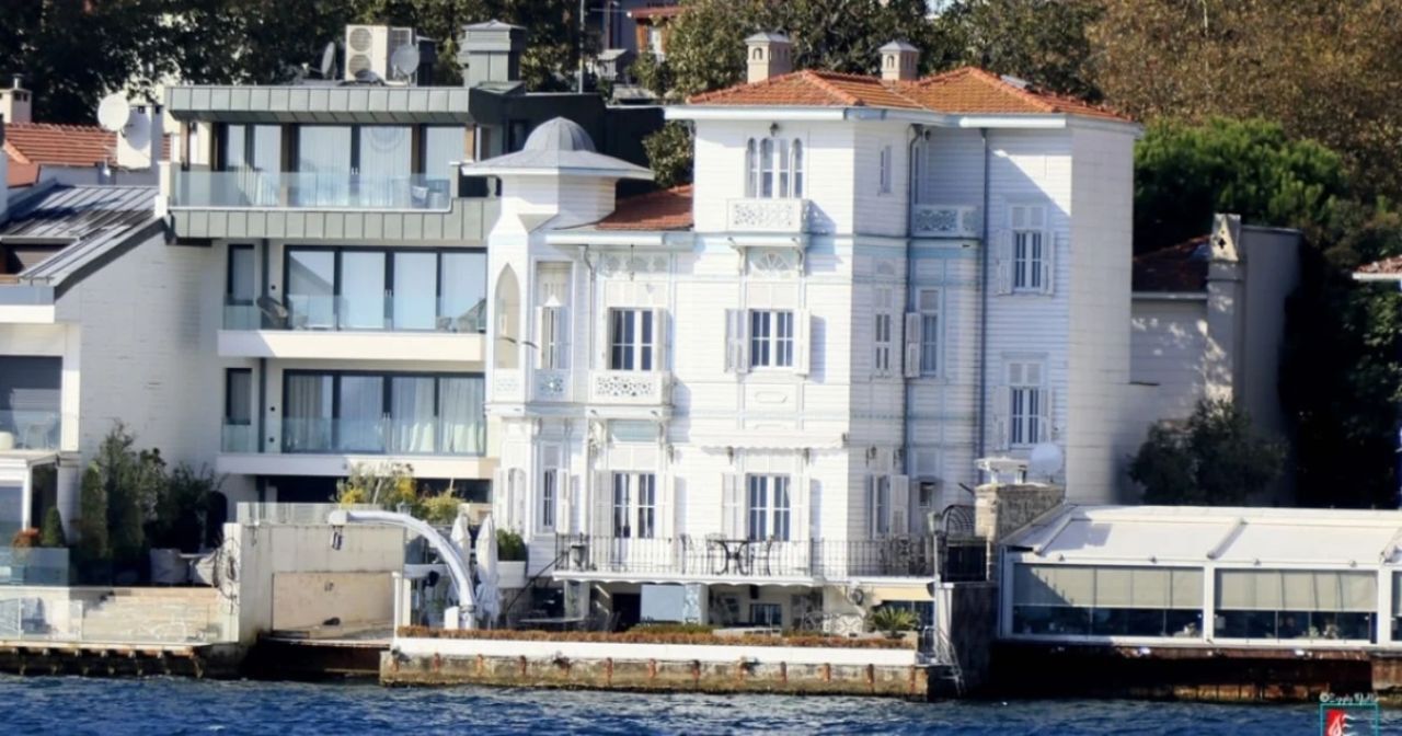 Adı, kimin olduğu bilinmiyor! Boğazdaki yalı satışa çıktı! 350 adet ev fiyatına yalı - Sayfa 3