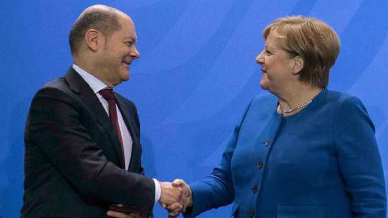 Almanya’yı sarsan skandal! Merkel ve Scholz’u hedef alan ölüm listesi alarmı: Suikast için bağış toplamışlar - Sayfa 4