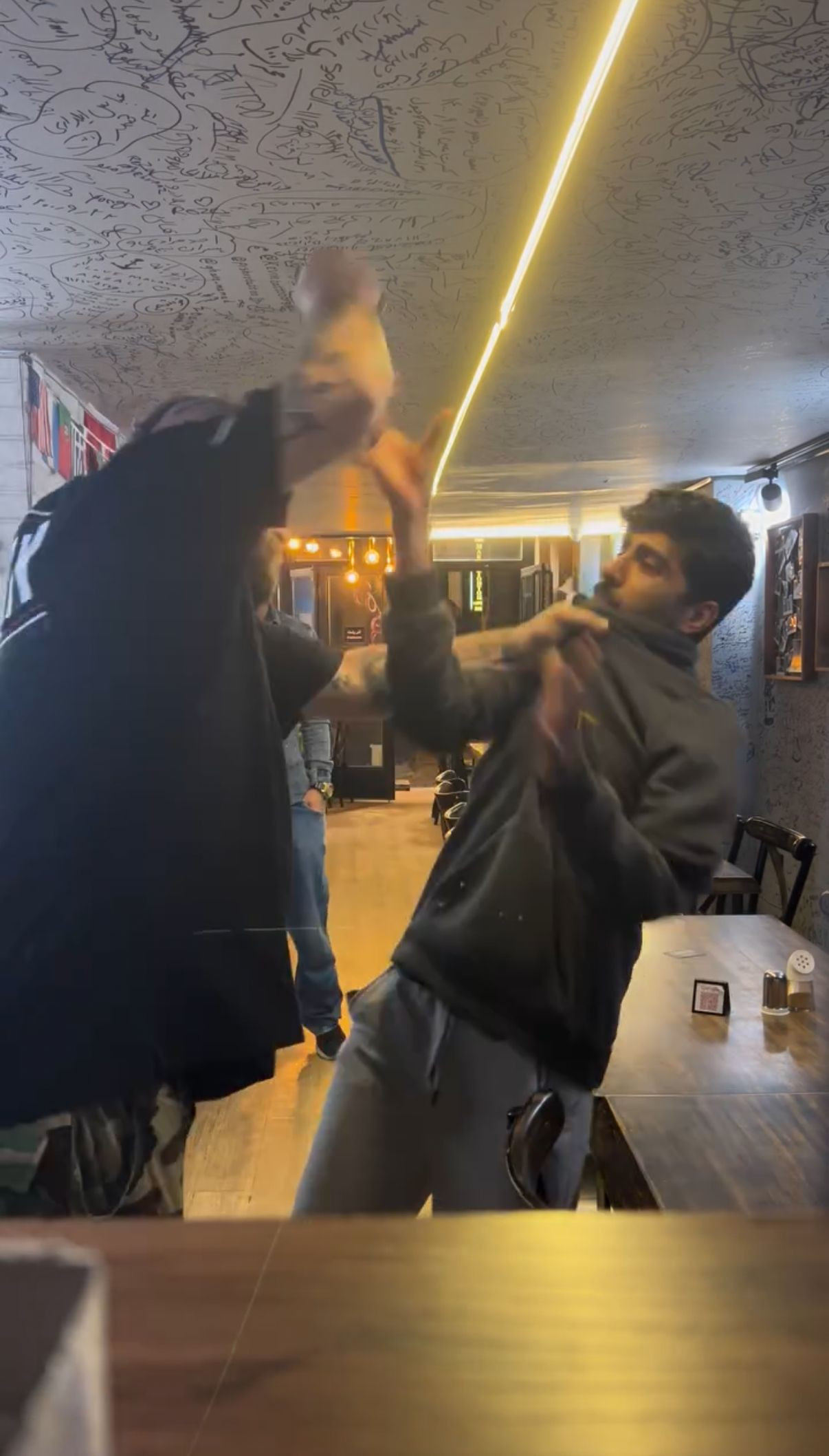 Çalışanını tekme, yumruk ve beyzbol sopasıyla darp etmişti! Tutuklanan oyuncu Bahadır Ünlü'nün ifadesi ortaya çıktı - Sayfa 7