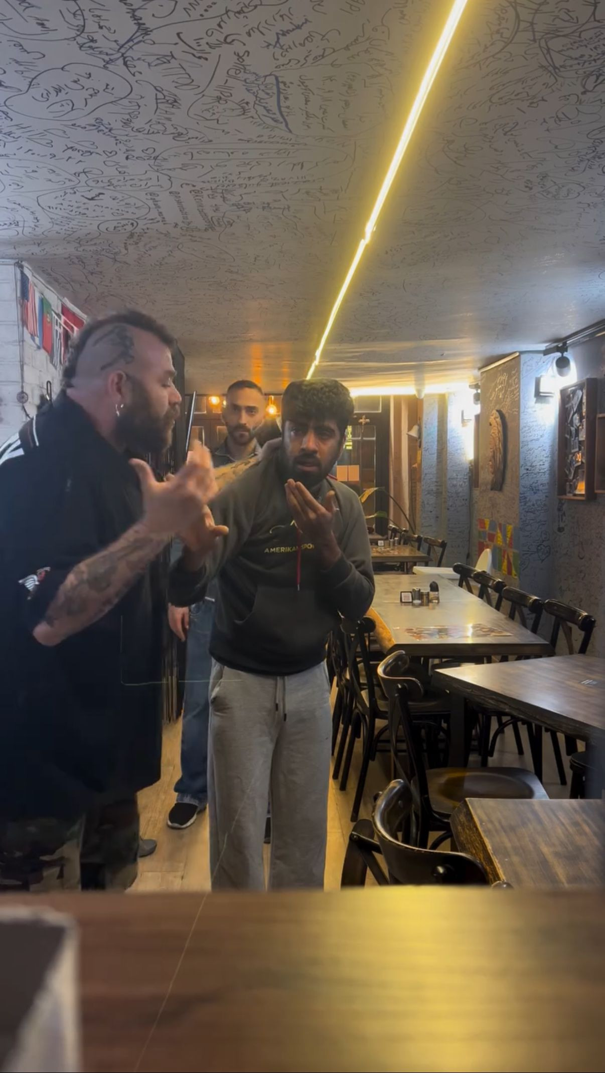 Çalışanını tekme, yumruk ve beyzbol sopasıyla darp etmişti! Tutuklanan oyuncu Bahadır Ünlü'nün ifadesi ortaya çıktı - Sayfa 1