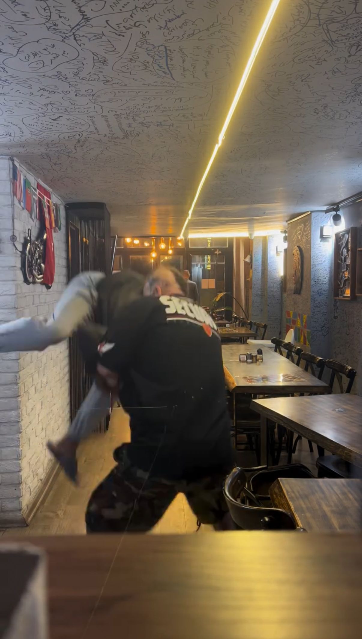 Çalışanını tekme, yumruk ve beyzbol sopasıyla darp etmişti! Tutuklanan oyuncu Bahadır Ünlü'nün ifadesi ortaya çıktı - Sayfa 5