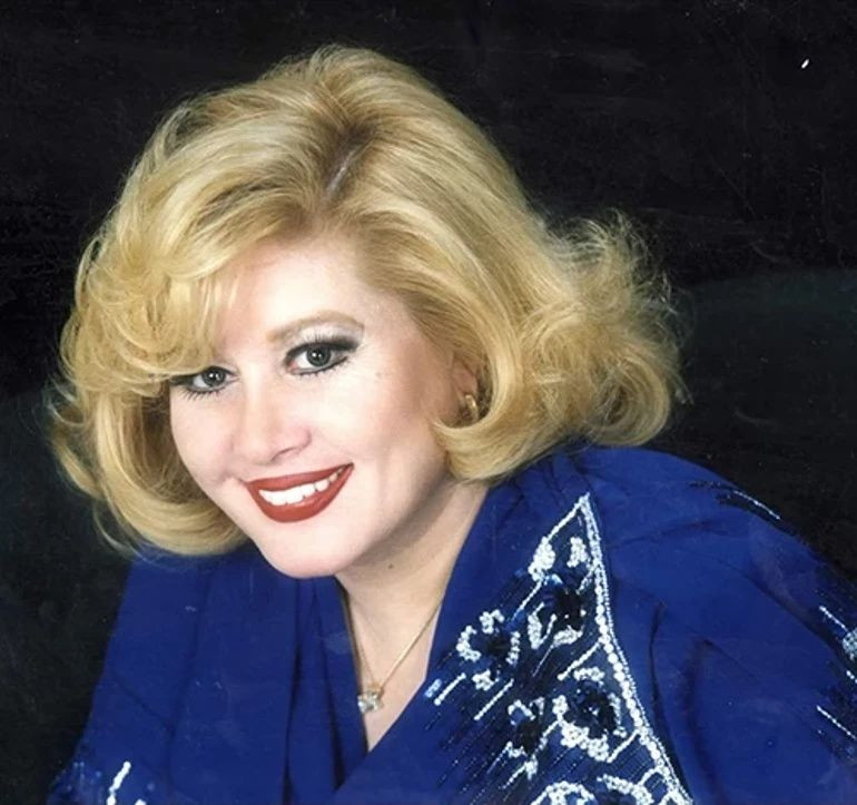 Muazzez Abacı’ya hüzünlü veda: AKM’de gözyaşları sel oldu! Torununun duygusal sözleri töreni sarstı: Bana her akşam meyve tabağı yapar, çorap giymemi söylerdi! - Sayfa 3