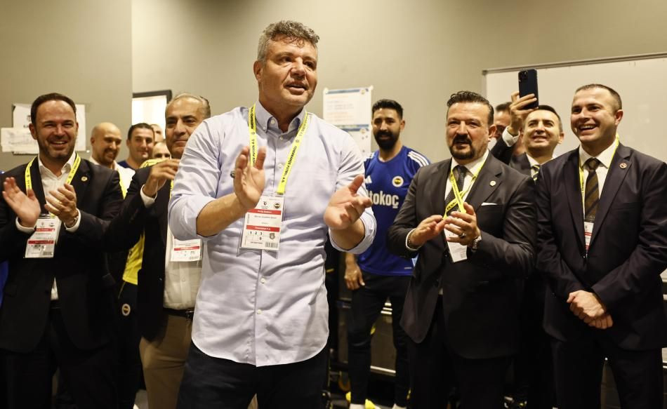 Domenico Tedesco 6 yıldızın biletini kesti! İşte Fenerbahçe'de gönderilecekler listesi - Sayfa 1