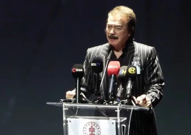 Muazzez Abacı’ya hüzünlü veda: AKM’de gözyaşları sel oldu! Torununun duygusal sözleri töreni sarstı: Bana her akşam meyve tabağı yapar, çorap giymemi söylerdi! - Sayfa 6