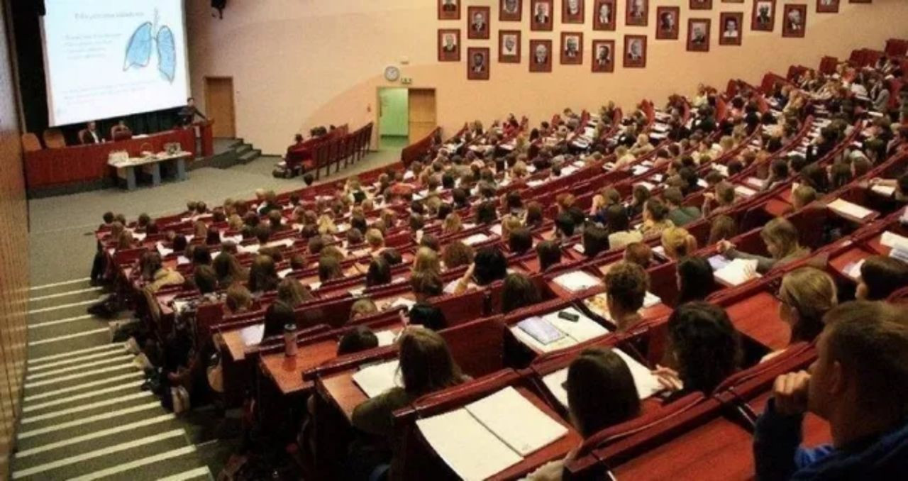 Üniversitelerde devrim gibi değişiklik! 2026'da devreye giriyor! Başarılı öğrenciler 3 yılda lisans tamamlayabilecek - Sayfa 1