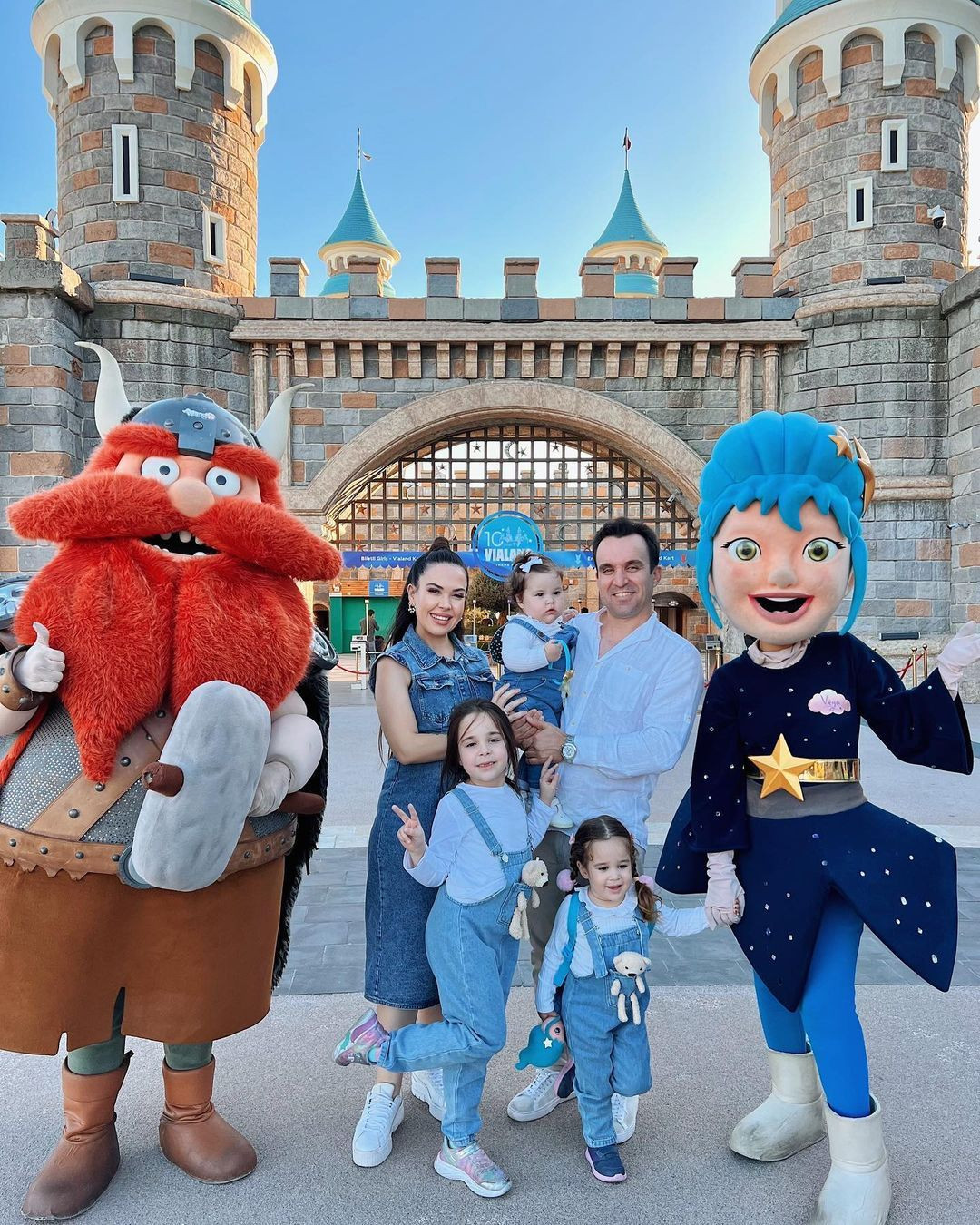 Kara para aklamakla suçlanıyorlar! Sosyal medya fenomeni Özlem Altınok Öz ve Tayyar Öz ilk kez hakim karşısına çıktı! - Sayfa 1