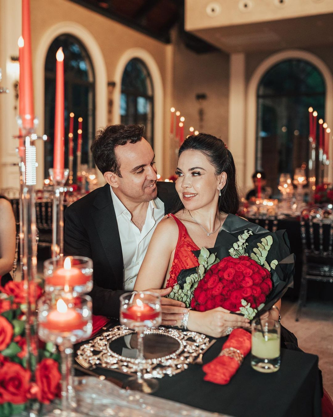 Kara para aklamakla suçlanıyorlar! Sosyal medya fenomeni Özlem Altınok Öz ve Tayyar Öz ilk kez hakim karşısına çıktı! - Sayfa 3