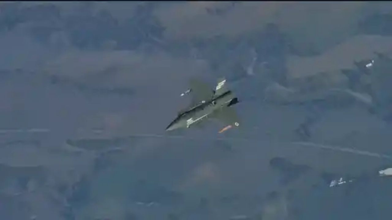 KIZILELMA’dan tarihi başarı! GÖKDOĞAN füzesiyle uçtu, MURAD radarıyla gördü - Sayfa 6