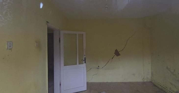 Beykoz'da korkunç görüntü İki binada aniden çatlaklar oluştu! Mahalle tahliye edildi - Sayfa 1