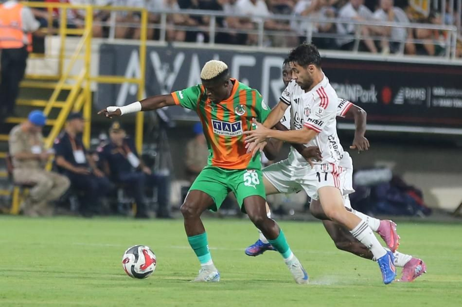 Aman Galatasaray duymasın! Fenerbahçe Süper Lig'in genç yıldızını rakibinin elinden söküp alıyor - Sayfa 9