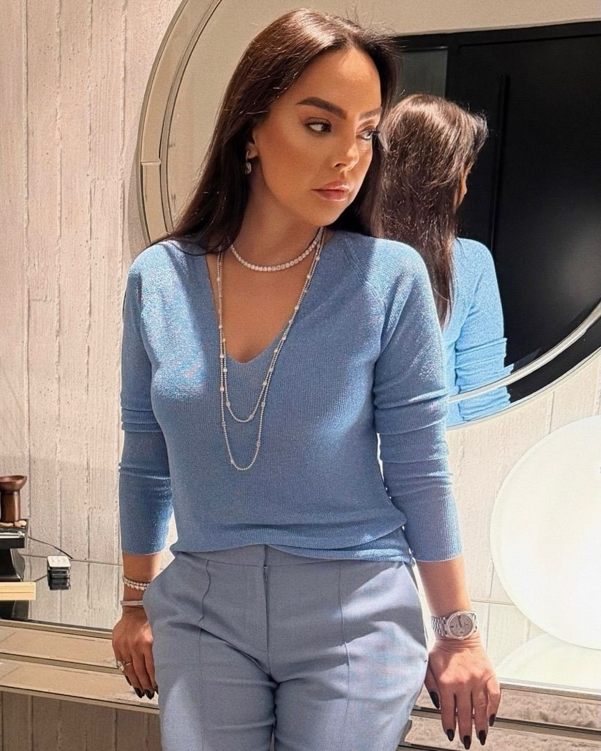 Ebru Gündeş, üzerinde servet taşıyor! Binlerce dolarlık takılarıyla poz verdi: Çift sıralı kolye, bilezikler ve dahası... - Sayfa 2