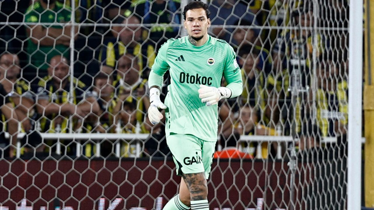 Ederson'dan Rizespor tribünlerine iğrenç hareket! Ceza alırsa Galatasaray derbisinde oynayamayacak - Sayfa 11