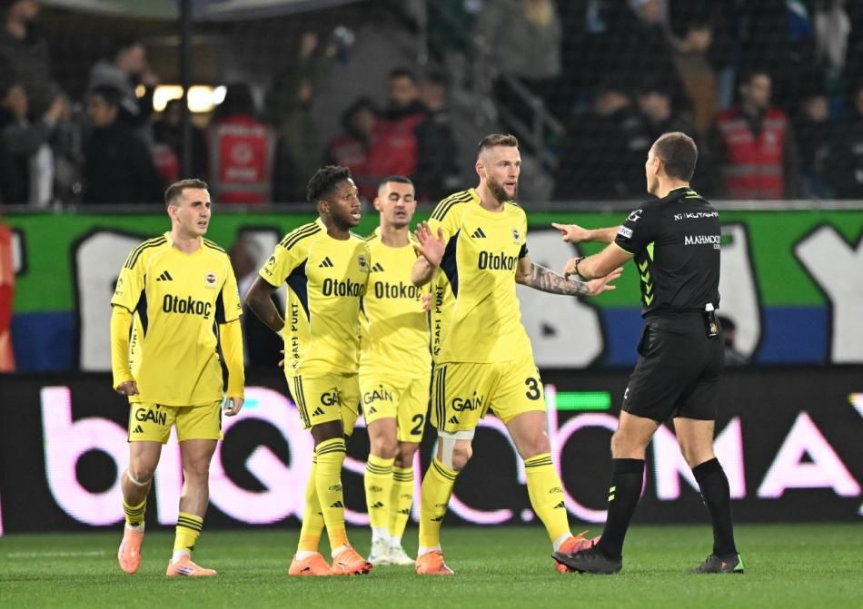 Çaykur Rizespor - Fenerbahçe maçındaki hakem hatasını canlı yayında açıkladılar! Maçın kaderini değiştiren karar - Sayfa 4