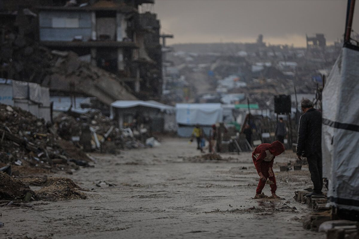 Gazze'de felaket! Şiddetli yağış Filistinlilerin çadırlarını sular altında bıraktı - Sayfa 8
