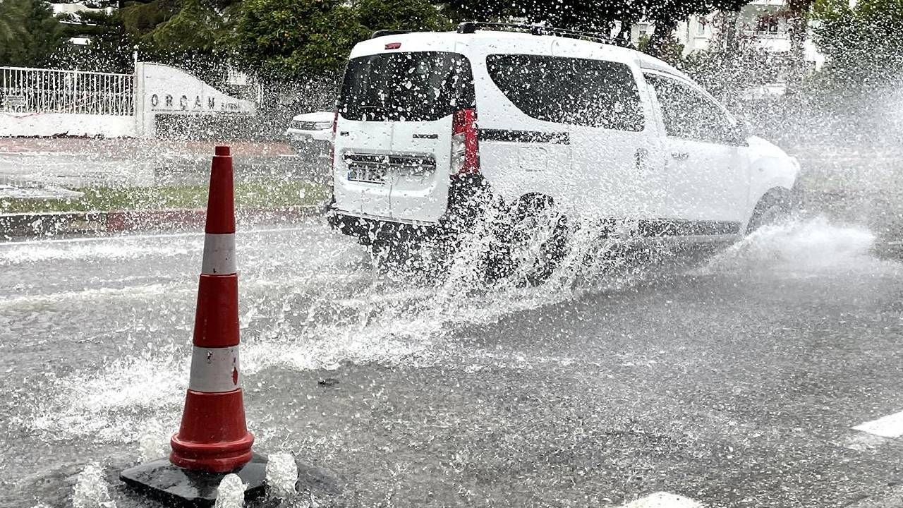 Kış bastırdı! Meteoroloji alarm verdi: Yağışlar 11 ili vuracak - Sayfa 4