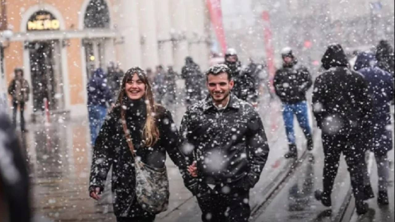 İstanbul bembeyaz olacak! Meteorolojiden kritik uyarı geldi: Kar takvimi açıklandı - Sayfa 1