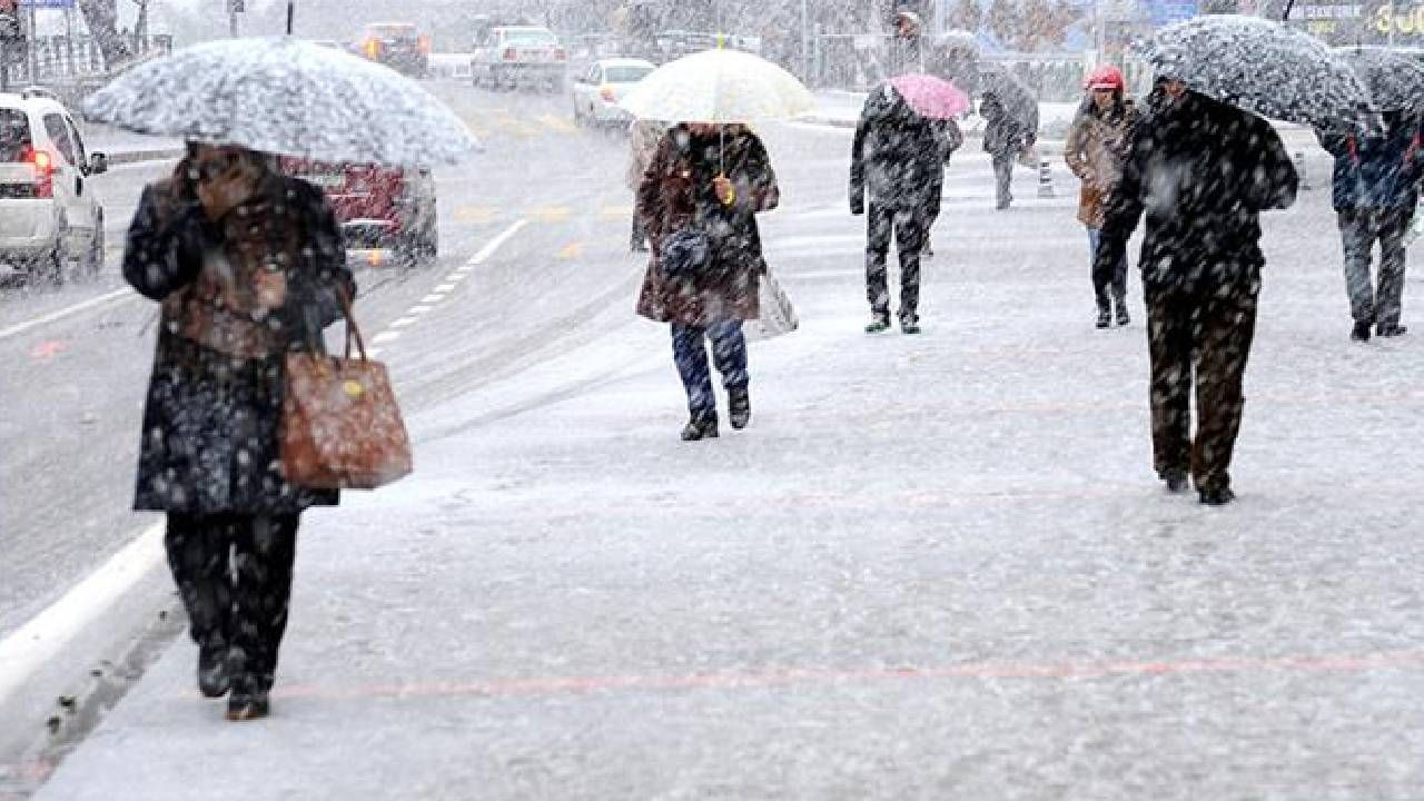 İstanbul bembeyaz olacak! Meteorolojiden kritik uyarı geldi: Kar takvimi açıklandı - Sayfa 4
