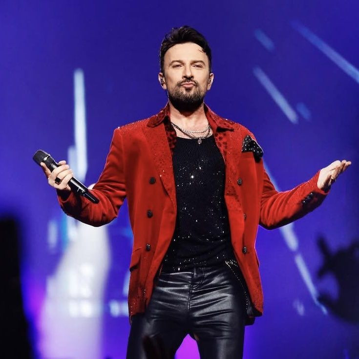 Tarkan, kulis istekleriyle mütevazılığını gözler önüne serdi - Sayfa 2