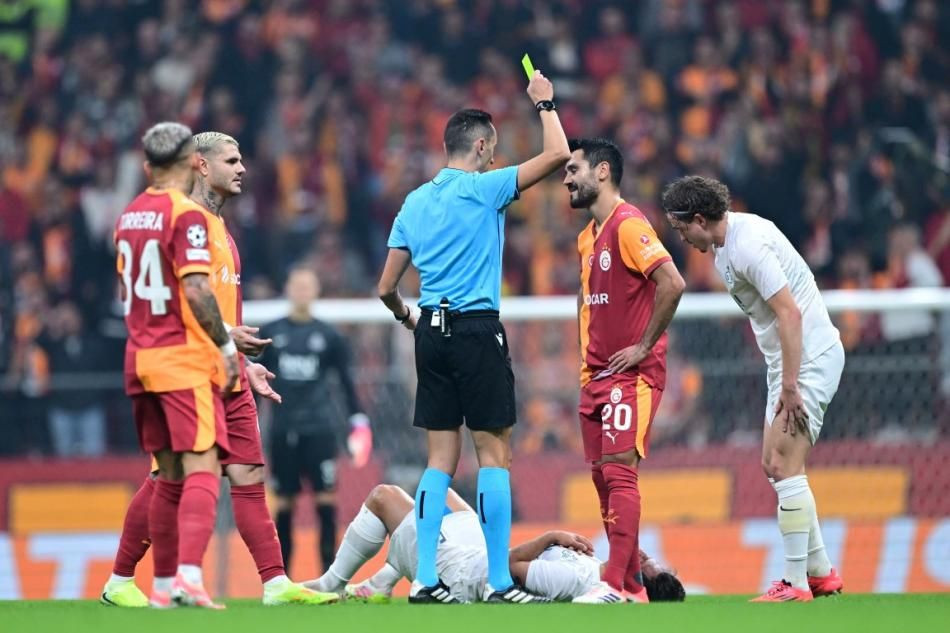 "İspanyol hakemlerin Türk futboluna karşı bir hainliği var! Belki de Atletico maçını düşünerek yaptı" Galatasaray maçı hakemi hakkında şok sözler - Sayfa 6