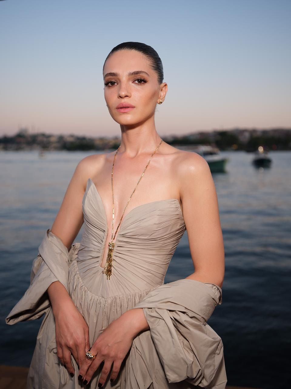 Oyuncu Şifanur Gül, doğum gününde evlenme teklifi aldı - Sayfa 5