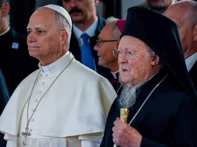 Papa'nın Türkiye temasları sürüyor! 14. Leo'nun ilk durağı Sultanahmet Camisi oldu! Ardından Mor Ephrem Süryani Ortodoks Kilisesi ve Fener Rum Patrikhanesi'ni ziyaret etti - Sayfa 5