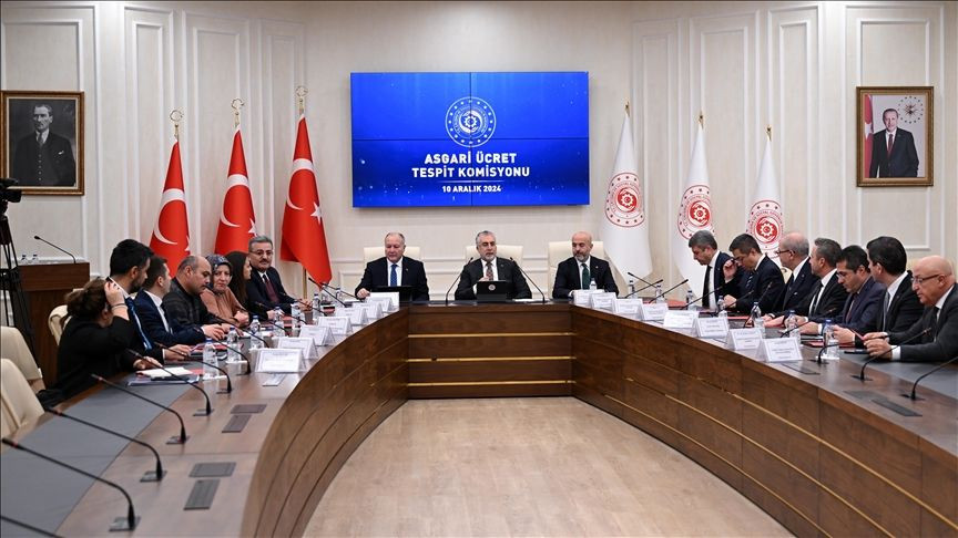 İşçi temsilcileri masada olmayacak! Asgari Ücret Tespit Komisyonu önümüzdeki hafta toplanacak - Sayfa 1