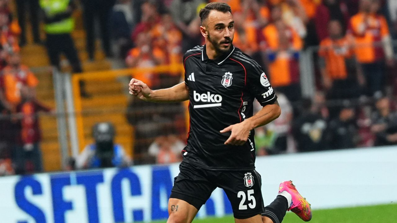 Beşiktaş'ın Fatih Karagümrük maçı ilk 11'i belli oldu! Sergen Yalçın ipleri kopardı, Abraham kadroda yok - Sayfa 8
